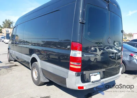 2011 Mercedes-Benz Sprinter 2500 High Roof z USA, uszkodzony, nr VIN WD3PE8CC9B5526938